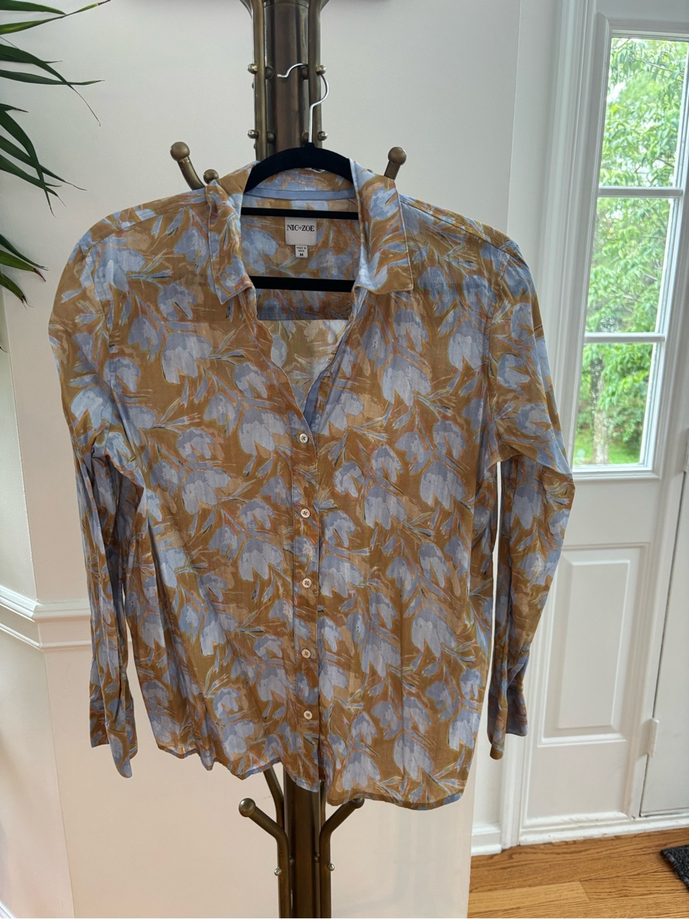 NIC+ZOE Women’s Floral Button-Down Shirt in Tan & Light Blue